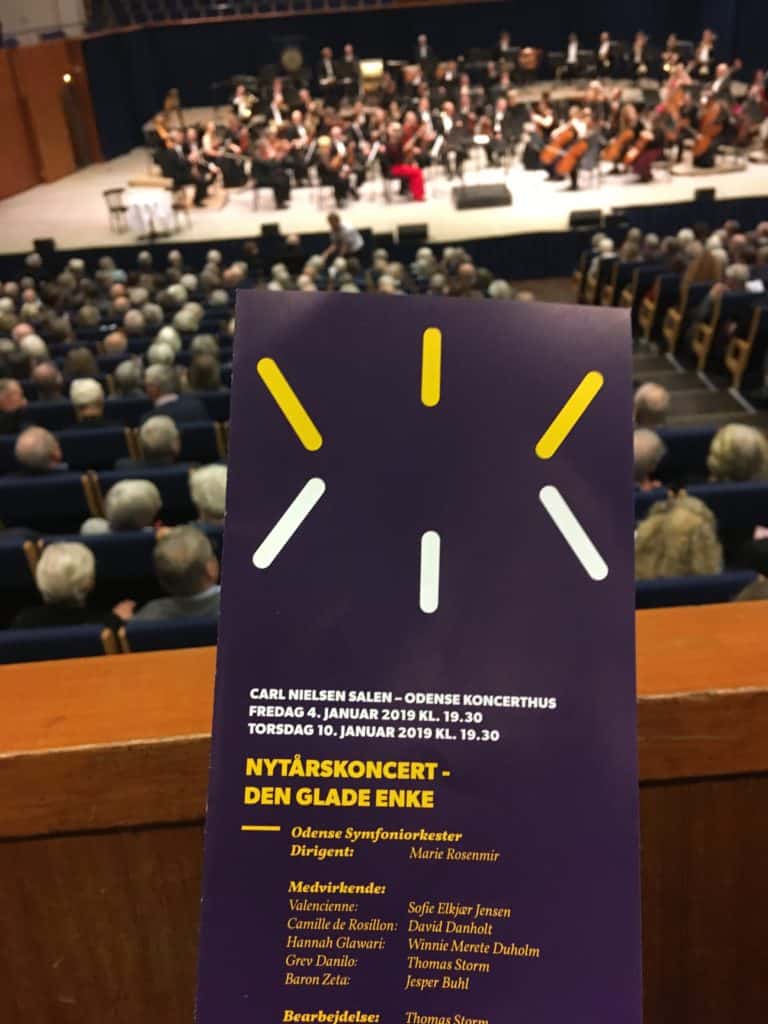 Nytårskoncert med Odense Symfoniorkester - og det er desværre no go at tage billeder under koncerten