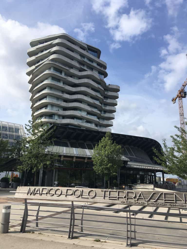 En af de dyrere adresser i Hamburg er Marco Polo bygningen