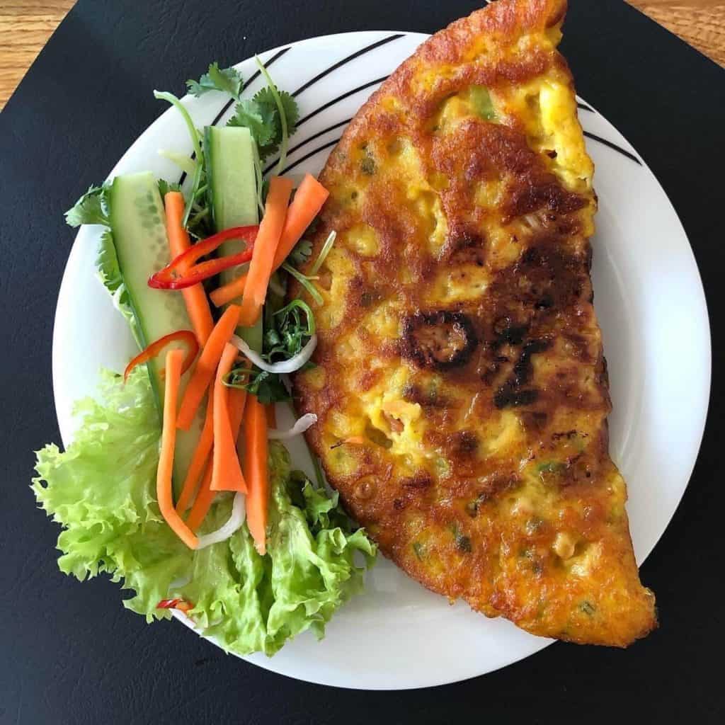 Vi støttede lokalt og havde købt vietnamesisk Banh Xeo som take away i går