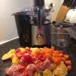 Grøntsagsjuice in the making
