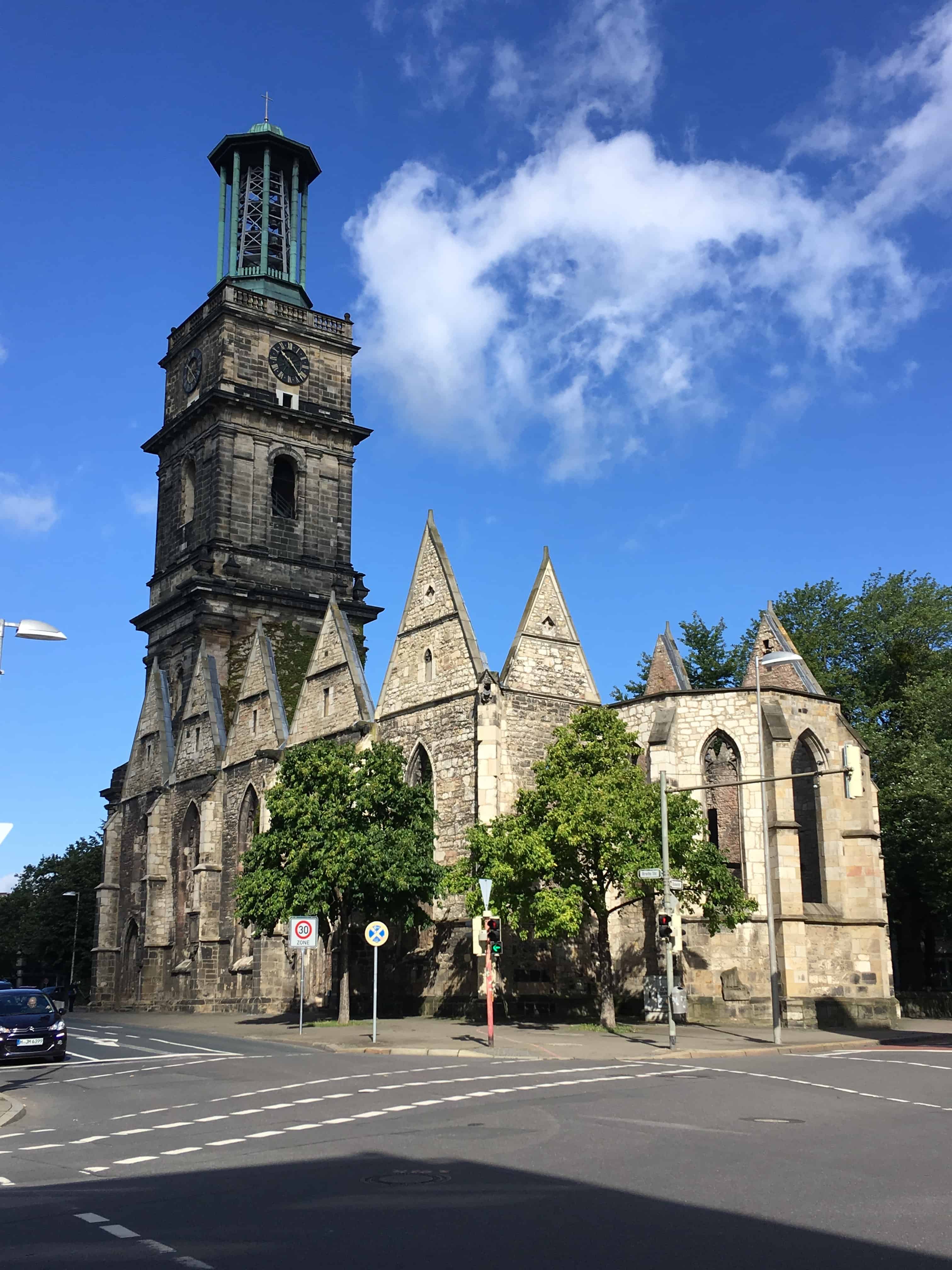 Aegidienkirche Hannover, bombet i 1943 og står nu som mindesmærke for ofre for krige og vold