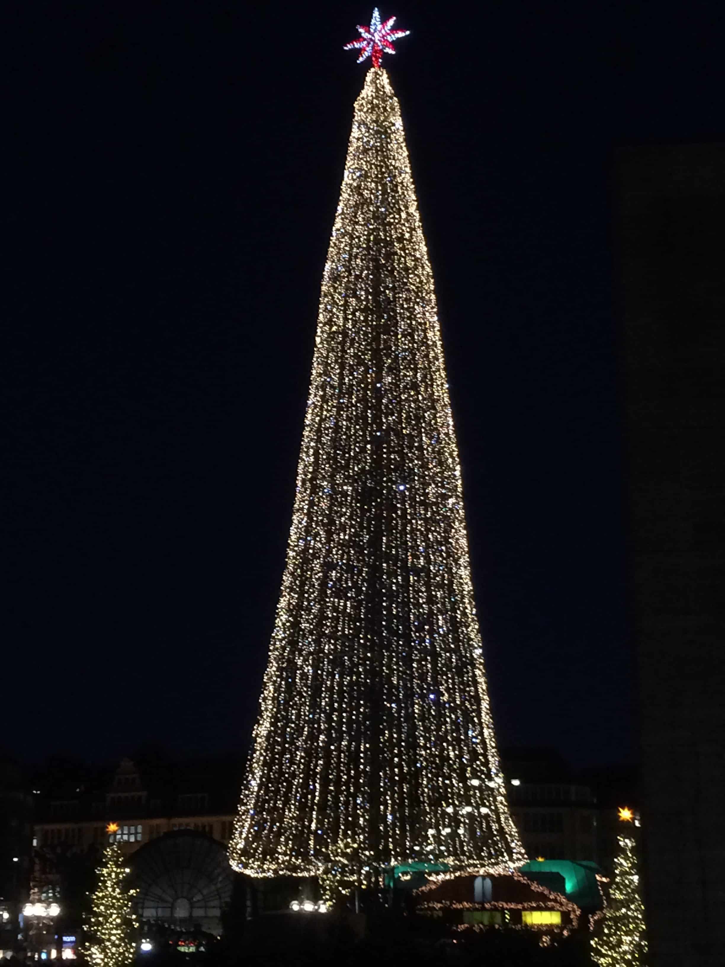 Juletræ på rådhuspladsen